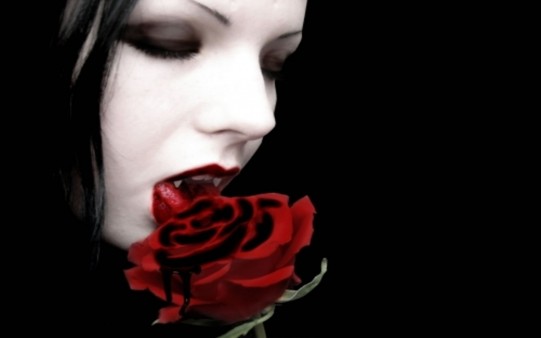 Vampiresa con Rosa.
